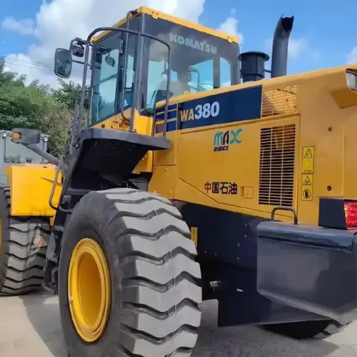 Komatsu WA380 Medium-Sized Wheel Loader