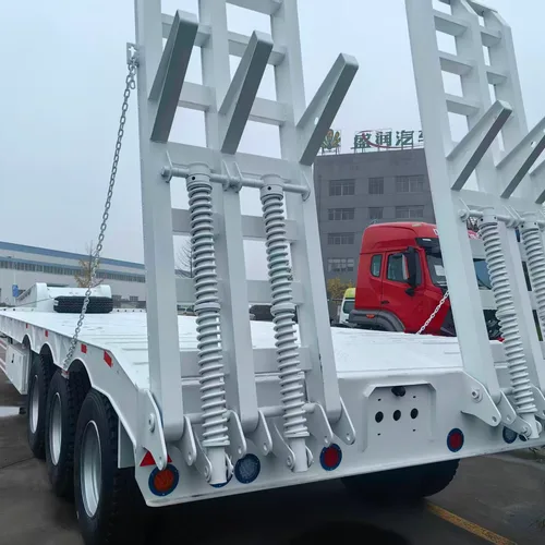Shengrun Brand Tri-axle Lowbed Semi-trailer