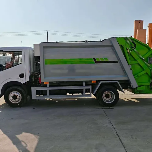 厂家直销 可定制柴油4×2发动机压缩式垃圾车 桶装生活垃圾收集车