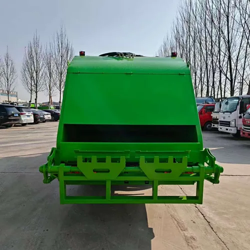 厂家直销 可定制柴油4×2发动机压缩式垃圾车 桶装生活垃圾收集车