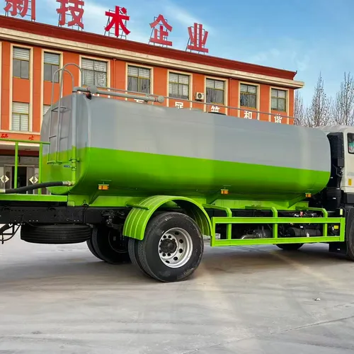 福田园林绿化洒水车，15立方罐体，柴油动力，国三发动机，手动变速箱，4×2驱动，现货销售。