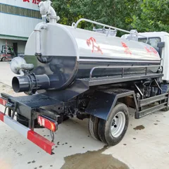 New High-quality Euro 3 Emission Manual Transmission Diesel  Vacuum Septic Truck 4x2 Low-power Vacuum Truck
