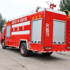 全新东风 4×2 柴油泵浦消防车，配备高压喷射，续航长久，高效适用于市政、工业消防救援