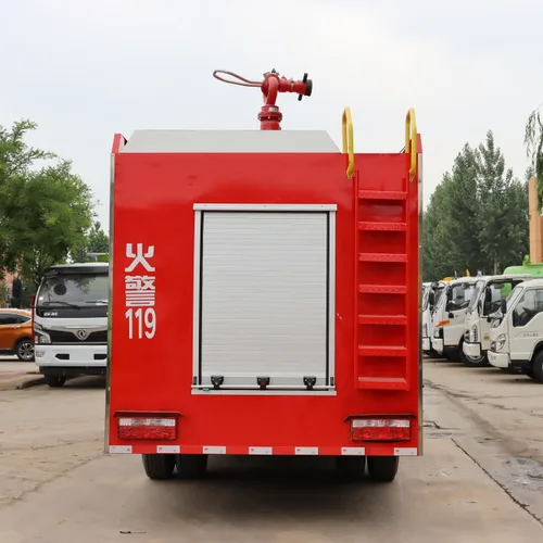 全新东风 4×2 柴油泵浦消防车，配备高压喷射，续航长久，高效适用于市政、工业消防救援