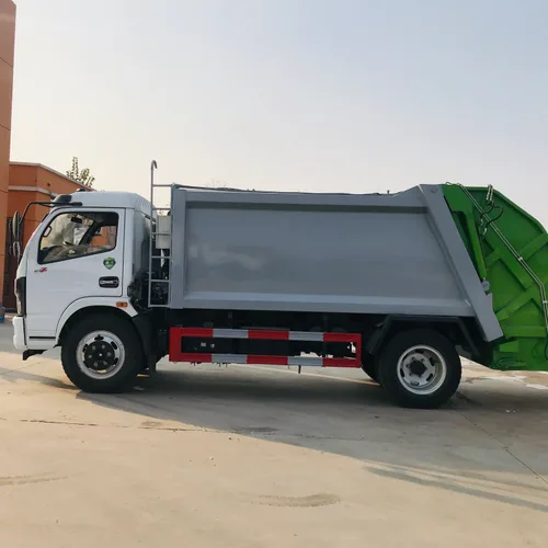 Factory-Direct Customizable Diesel Manual 4x2 Engine EURO 5 Garbage Compactor Truck Barrelized Domestic Waste Collection