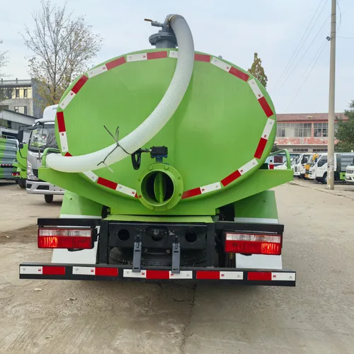 Factory Direct Customizable Dongfeng 5m Manual Diesel Fecal Suction Truck for Sewage and Waste Transport