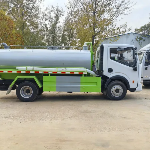Factory Direct Customizable Dongfeng 5m Manual Diesel Fecal Suction Truck for Sewage and Waste Transport