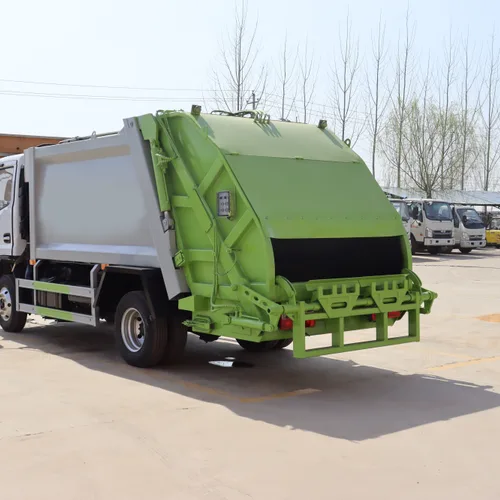 5 Cubic Compression Type 4x2 Diesel Manual Transmission Compactor Garbage Collection Truck Dongfeng Chassis Euro 5 Emission