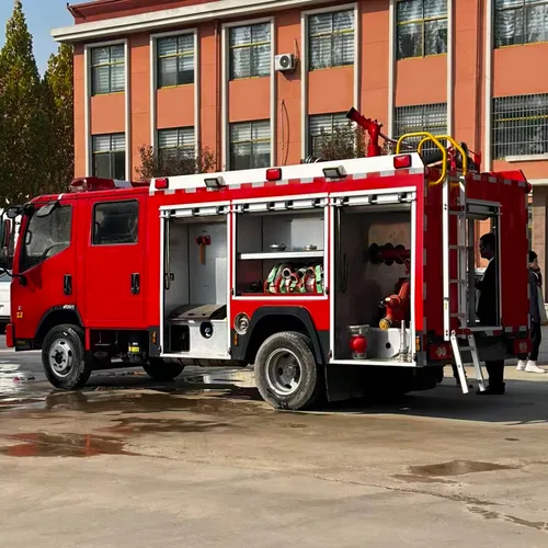 福田 H2 洒水消防车 —— 全新 4×2 柴油驱动，罐体容积 3001-5000 升，多功能街道救援作业车