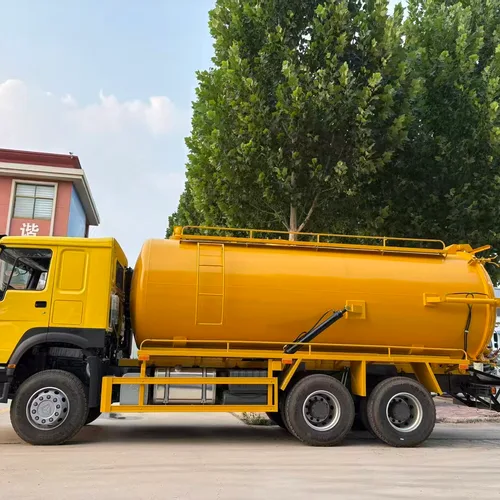Sinotruk Howo 371 6x4 Used Sewage Suction Truck-High-Power Diesel Manual Transmission Euro 5 25-30T GVW for Wastewater