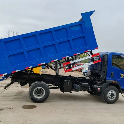 Sinotruk Howo Light Rear Dump Garbage Truck 130HP Yunnei Engine For Export