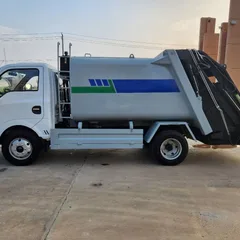 Dongfeng Tuyi 4x2 Mini Garbage Compactor Truck Integrated Garbage Collection Compression Manual Transmission Diesel Engine Pump