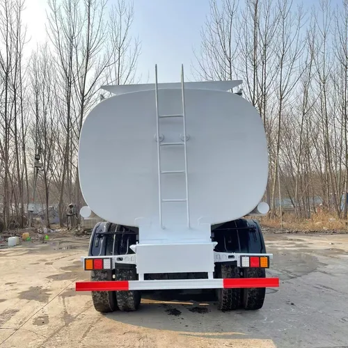 Howo 20 Cubic Meter Fuel Dispenser Truck for Oil Transport