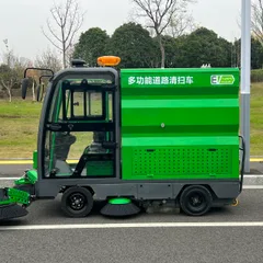 Multi-Purpose Road Cleaning Sweeper Vehicle High Efficiency Street Washing Machine