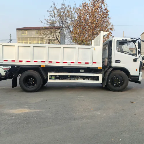 New Dongfeng 4x2 Diesel Dump Truck with Manual Gearbox EURO 5 Emission for Recycling & Waste Transport