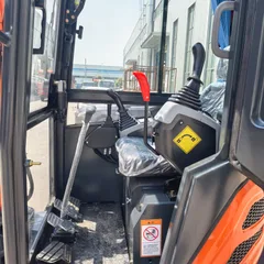 Free shipping. EPA/EURO 5 Chinese mini excavator, EPA, Kubota engine, 2-ton, 1-ton, 1.7-ton excavator cab, mini excavator, 3.5-ton for sale.