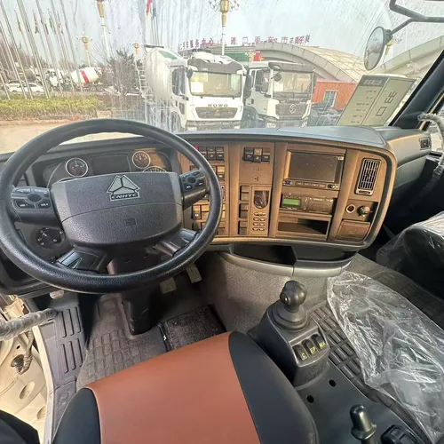HOWO T7H 540HP with MAN Engine & Sinotruk Manual Gearbox