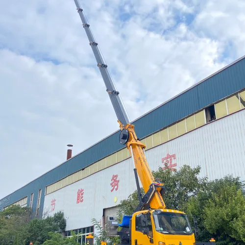 Huajin Heavy Industry Sinotruk HOWO Blue Card GK38 Aerial Work Platform