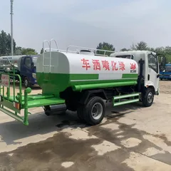 Water sprinkler truck, landscaping truck, large fog cannon dust suppression truck, water tanker