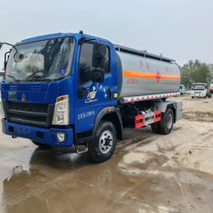 Sinotruk Mobile Diesel Fuel Tank Truck, Small and Large Oil Tank Transport Vehicles