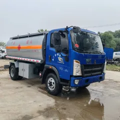 Sinotruk Mobile Diesel Fuel Tank Truck, Small and Large Oil Tank Transport Vehicles