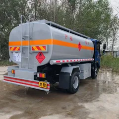 Sinotruk Mobile Diesel Fuel Tank Truck, Small and Large Oil Tank Transport Vehicles