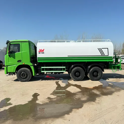 Large Water Sprinkler, Landscaping Fog Cannon Water Truck, Multi-Function Clean Water Transport Vehicle, Large Sanitation Truck