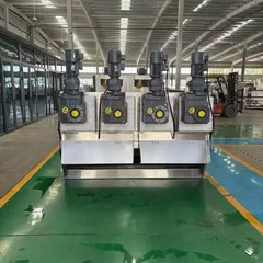 Type 102 screw-type sludge dewatering machine: The water turns yellow but does not stink.