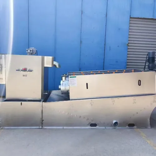 The 201 type screw-type sludge dewatering machine can handle both industrial wastewater and livestock wastewater.