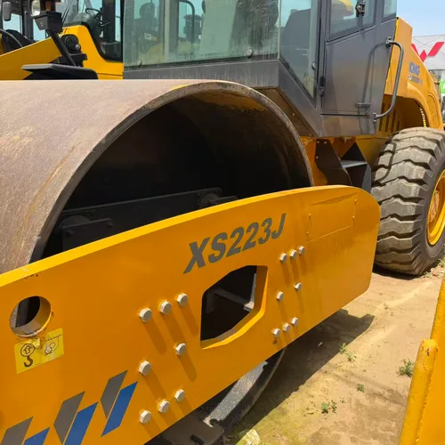Used XCMG/SANY/LIUGONG/Shantui Single/Double Drum/Rubber Tyre Vibratory Roller for Export