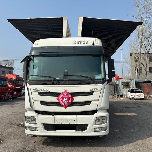 9.6 米前四后四飞翼厢式货车 320 马力手动挡 国六 原车液缓 配置齐全
