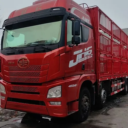 9.6m 8×4 Pig Cage Truck, 460HP 12-Speed Automatic Transmission, Full Configuration