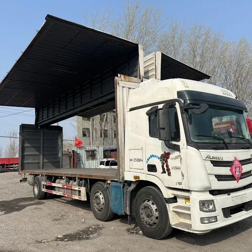 9.6 米前四后四飞翼厢式货车 320 马力手动挡 国六 原车液缓 配置齐全