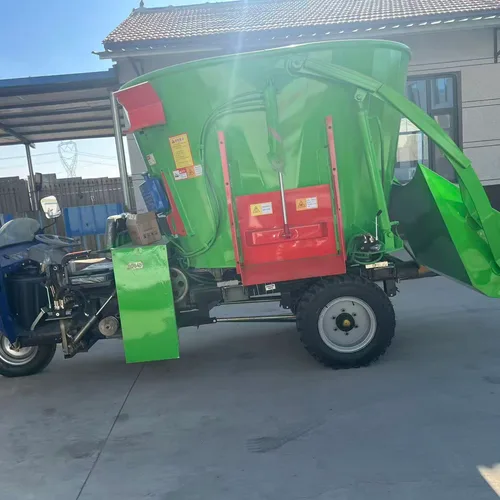 Electric/Diesel Cattle & Sheep Barn Feed Spreader Truck, TMR Feed Uniform Feeding Vehicle