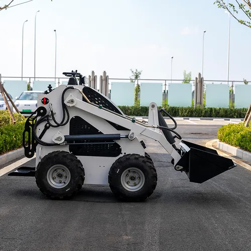 Small Skid Steer Loader with Quick Coupler System for Easy Attachment Change in Farm and Construction Work