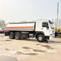 Sinotruk Howo High-Power 20 Cubic Meter Oil Tank Truck / Mobile Diesel Transport Truck