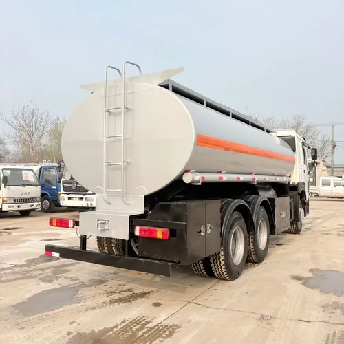 Sinotruk Howo High-Power 20 Cubic Meter Oil Tank Truck / Mobile Diesel Transport Truck