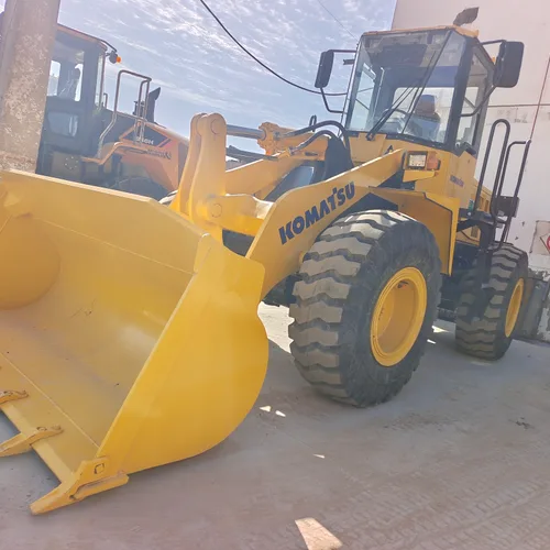 KOMATSU WA320