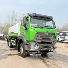 东风天锦 12 立方洒水车