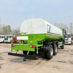 东风天锦 12 立方洒水车