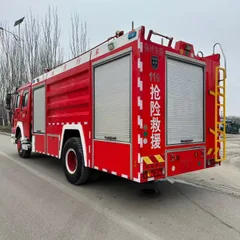 新款重汽豪沃泡沫消防车