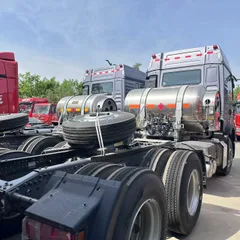 重汽豪沃 TX7 480 马力 潍柴 13 升燃气牵引车 1350L 气瓶 煤炭运输专用