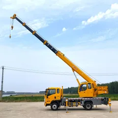 Xinguo Heavy Industry 10 Ton Truck Crane with 5-section Boom 28m Lifting Height