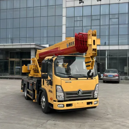 Xinguo Heavy Industry 8 Ton Truck Crane with 7-section Boom 28m Lifting Height