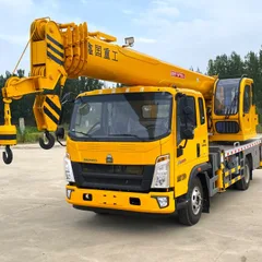 Xinguo Heavy Industry 10 Ton Truck Crane with 5-section Boom 28m Lifting Height