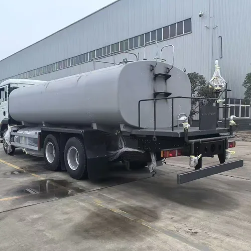 SINOTRUK HOWO 25m³ Water Sprinkler Truck 350HP 6×4 Municipal Sanitation & Greening Spraying Truck