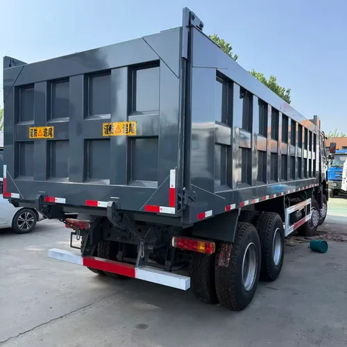 Sinotruk Howo 371HP 8×4 Dump Truck