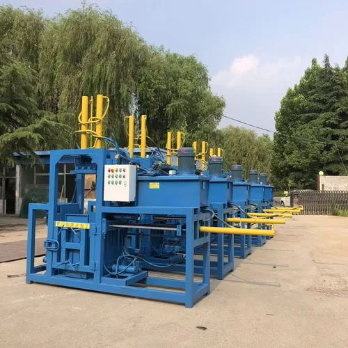 Box sealing and packaging machine.