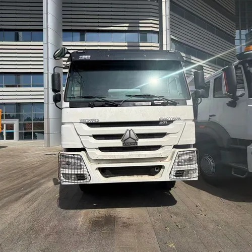 Brand New HOWO 6x4 Oil Tanker for Diesel/Gasoline Transportation