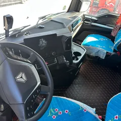 Used Sinotruk SITRAK G7S Box Truck, 6×2, 350HP, Automatic Transmission